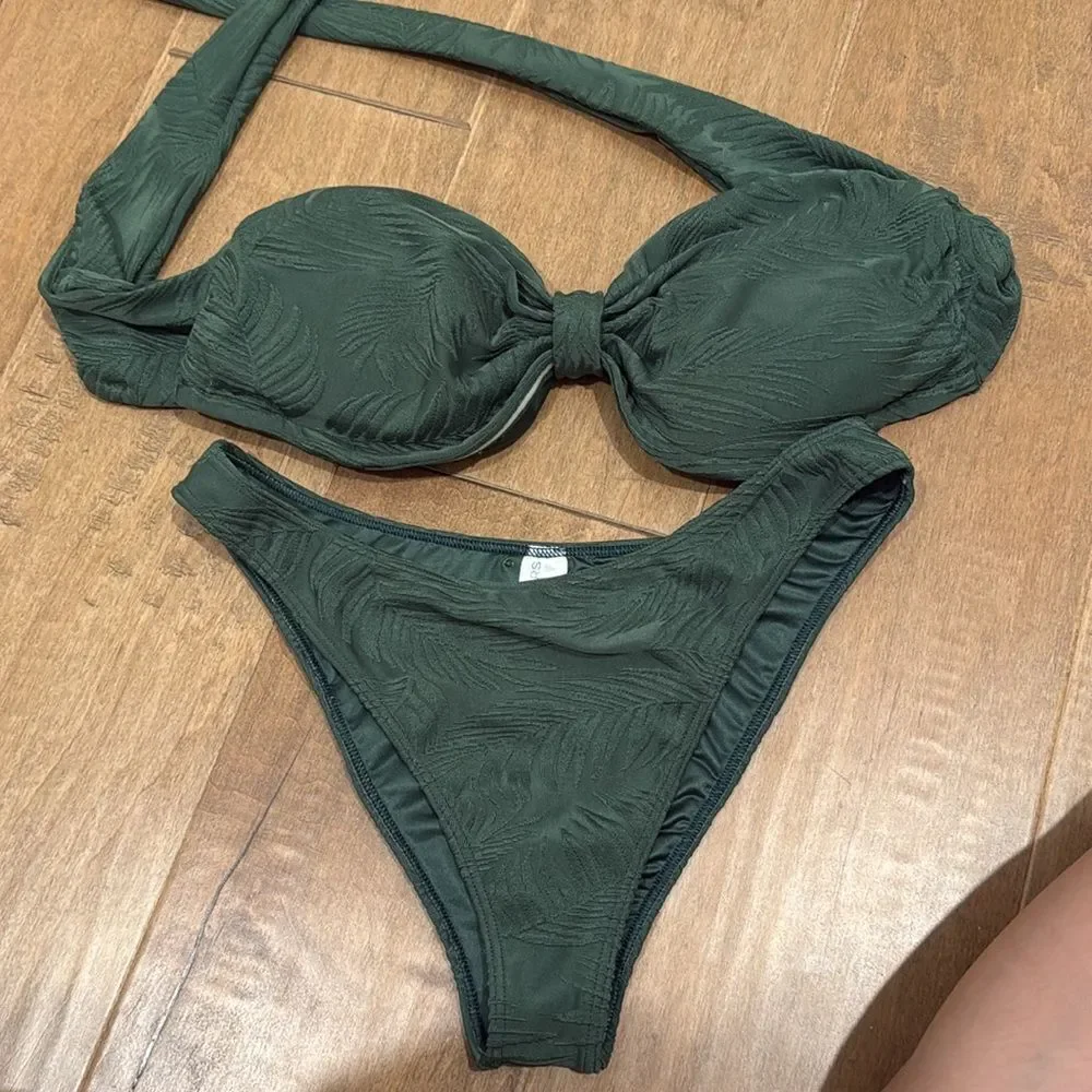 Kenny Flowers The Costa Rica Palm Jacquard Set